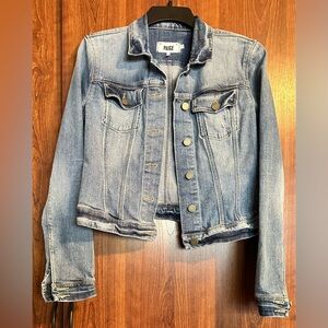 PAIGE Sz M Crop Jacket Distressed Blue Denim Timeless Style LOS ANGELES